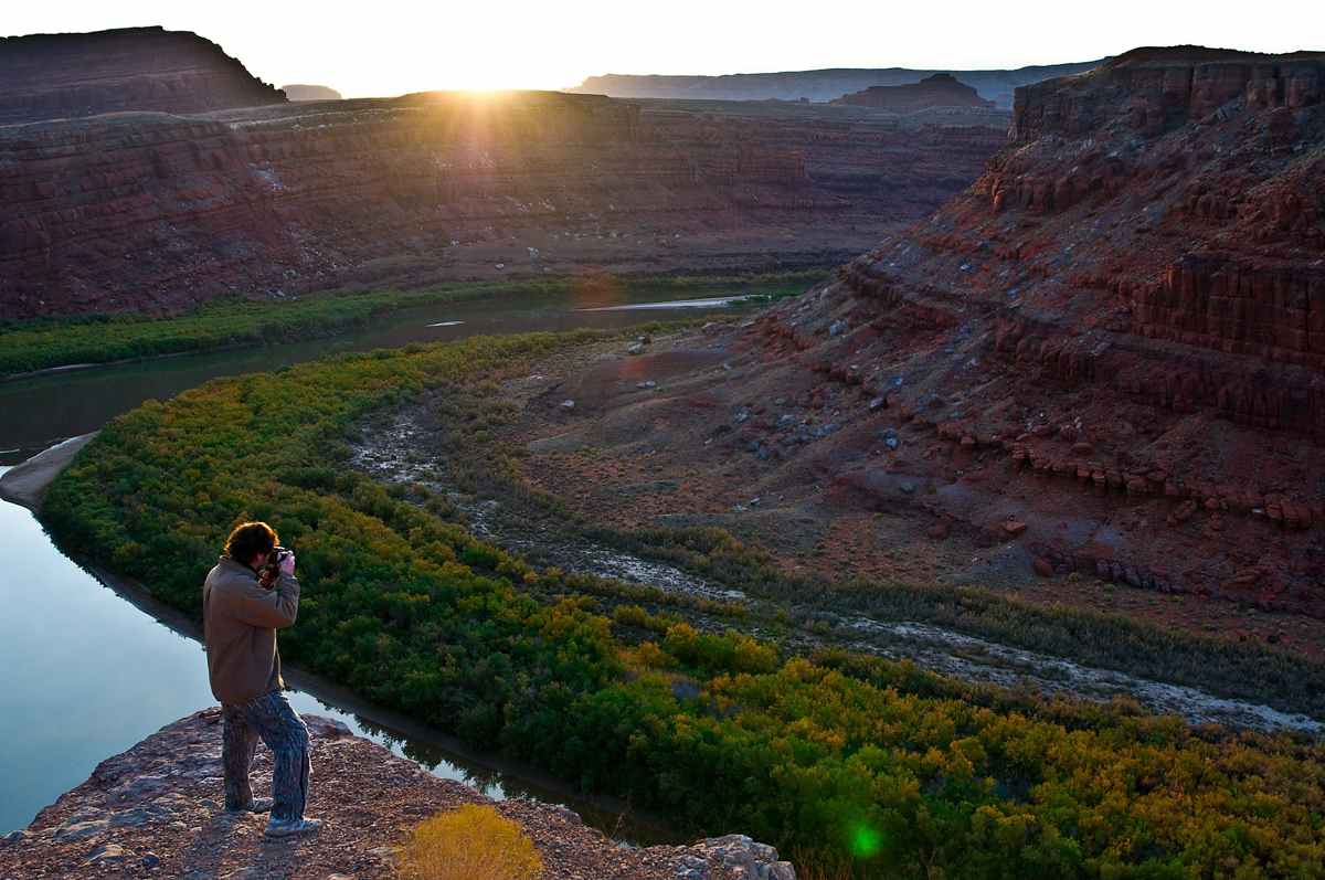 Image: Photographing Colorado River at sunrise